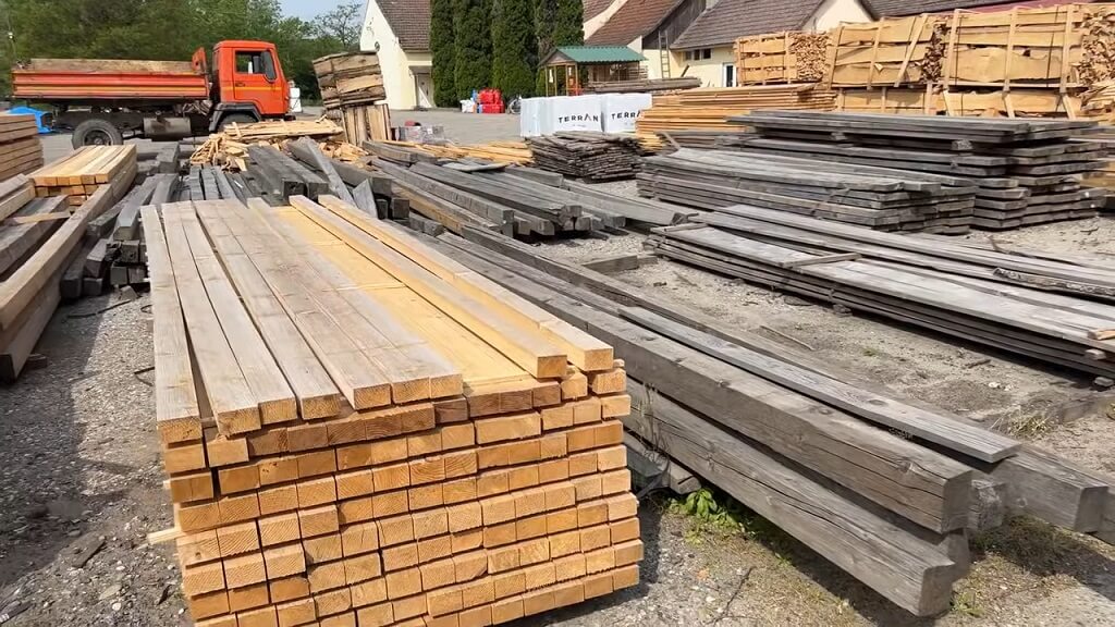 Kupovina odgovarajućeg materija, drvene građe za projekat letnjikovca